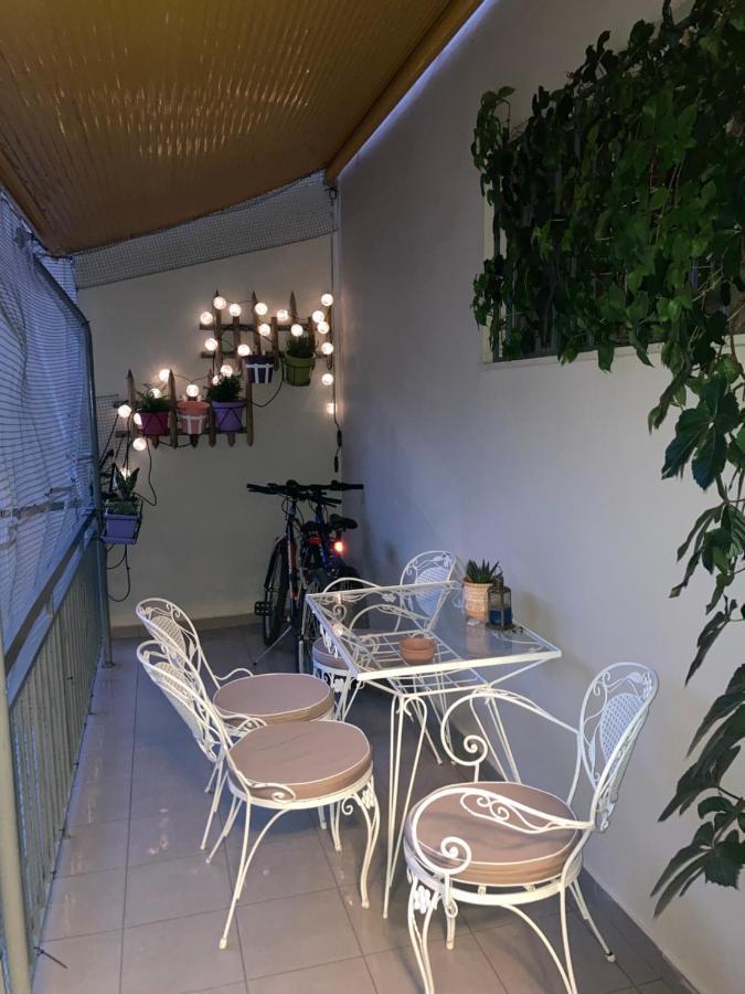 Central Kalamata Cozy Apartment Exterior foto