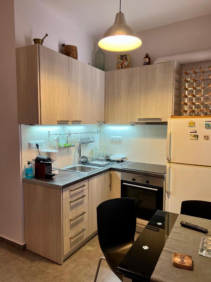 Central Kalamata Cozy Apartment Exterior foto